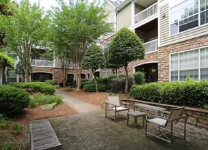 Parc at Perimeter in Sandy Springs, GA - Foto de edificio - Building Photo