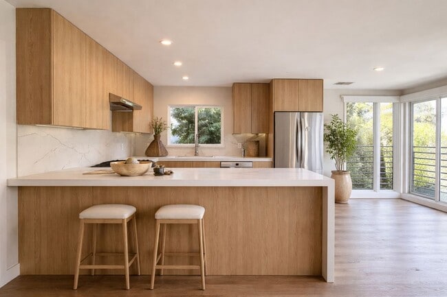 1427 N Vista St in Los Angeles, CA - Foto de edificio - Building Photo