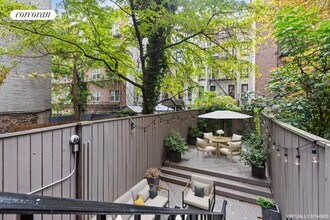 320 E 55th St in New York, NY - Foto de edificio - Building Photo