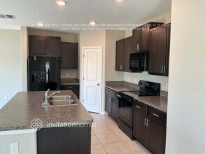 7121 King Crk Dr in Sun City Center, FL - Building Photo - Building Photo