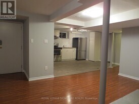 54 Tulloch Dr in Ajax, ON - Building Photo