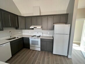 55 Brighton St in Belmont, MA - Foto de edificio - Building Photo