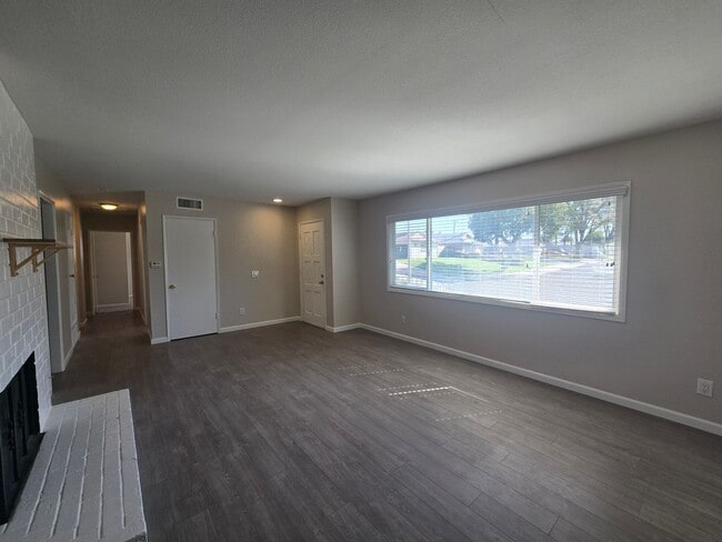 6853 Morningside Ave in Riverside, CA - Building Photo - Building Photo