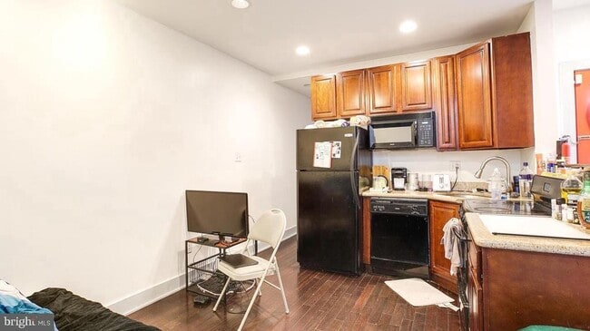 property at 1902 N 17th St
