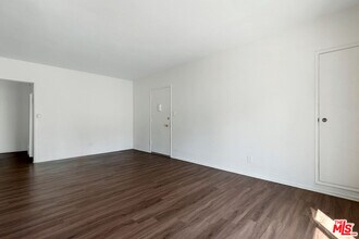 550 Croft Ave in West Hollywood, CA - Building Photo - Building Photo