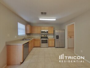 5871 E Everhart Ln in Florence, AZ - Building Photo - Building Photo