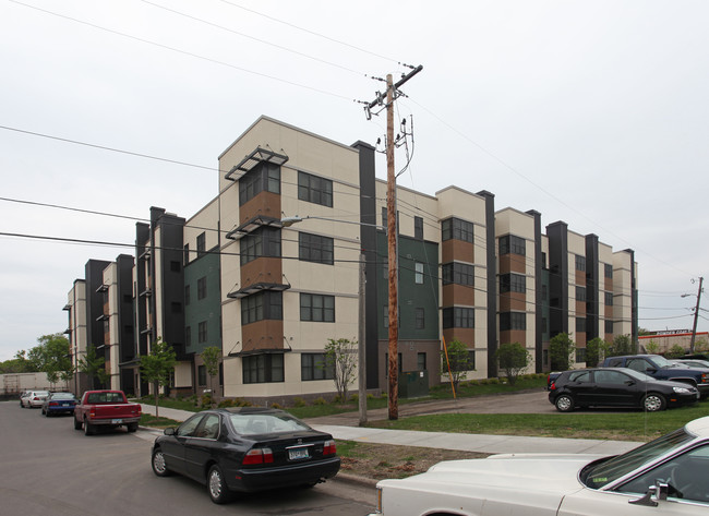 Brook Commons in Minneapolis, MN - Foto de edificio - Building Photo