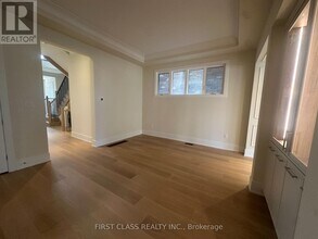 8 Balance Cres in Markham, ON - Building Photo - Building Photo