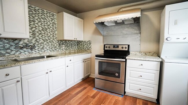 property at 1126 Ryon St
