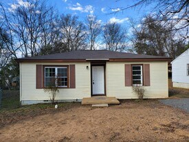 2312 3rd St E in Tuscaloosa, AL - Building Photo