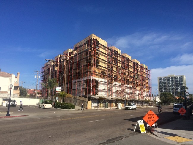 EITOL in San Diego, CA - Foto de edificio - Building Photo