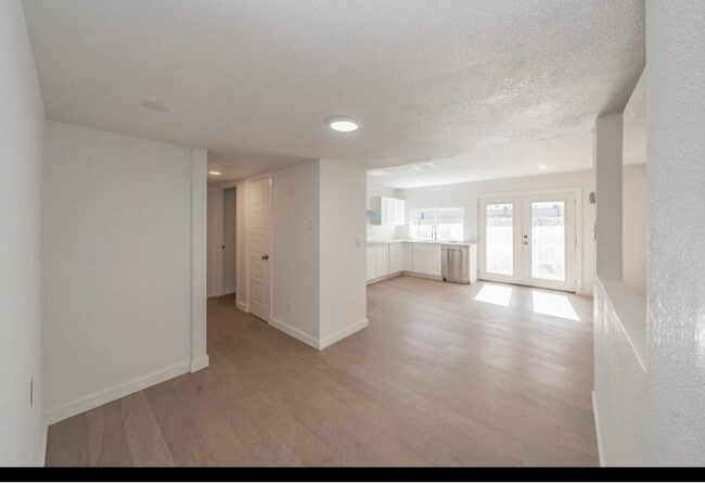 property at 3506 S Elm Dr