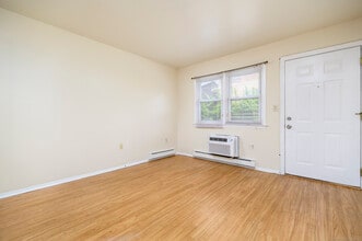 50 North St in Stamford, CT - Building Photo - Building Photo