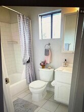 1216 W Victory Blvd in Burbank, CA - Building Photo - Building Photo