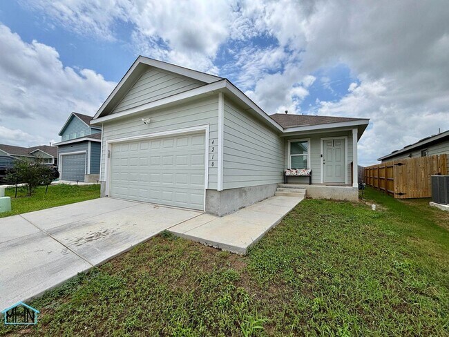 4218 Cataract Cir in San Antonio, TX - Building Photo - Building Photo