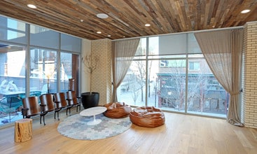 Hub on Campus Madison in Madison, WI - Foto de edificio - Interior Photo