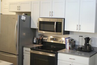 4057 Penn Ave in Pittsburgh, PA - Building Photo - Building Photo