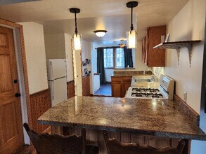 11 First Street in Waterford, NY - Foto de edificio - Building Photo