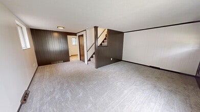 4307 W 152nd St in Cleveland, OH - Building Photo - Building Photo