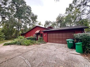 1322 Alshire Ct S in Tallahassee, FL - Building Photo - Building Photo