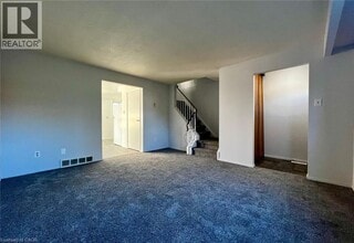 210 Carlyle Dr in London, ON - Building Photo - Building Photo