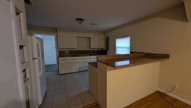 902 N McKinley Ave in Shawnee, OK - Building Photo - Building Photo