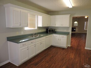 1897 Gulf Bay Ln in Pensacola, FL - Building Photo - Building Photo