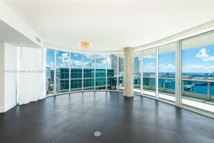 200 Biscayne Boulevard Way, Unit 5101 in Miami, FL - Building Photo