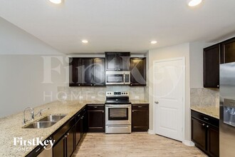 6902 Quantum Lp in San Antonio, TX - Foto de edificio - Building Photo