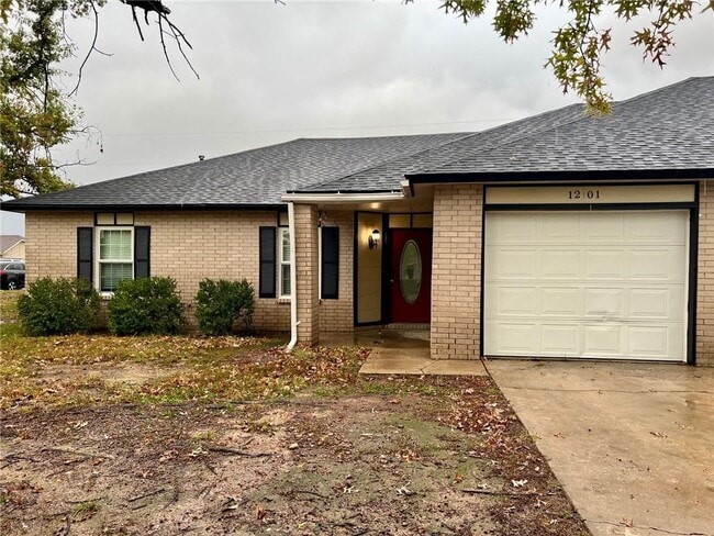 1201 S 26th St in Rogers, AR - Building Photo - Building Photo