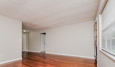 1659 Fruitwood Dr-Unit -1 in Lakeland, FL - Building Photo - Building Photo