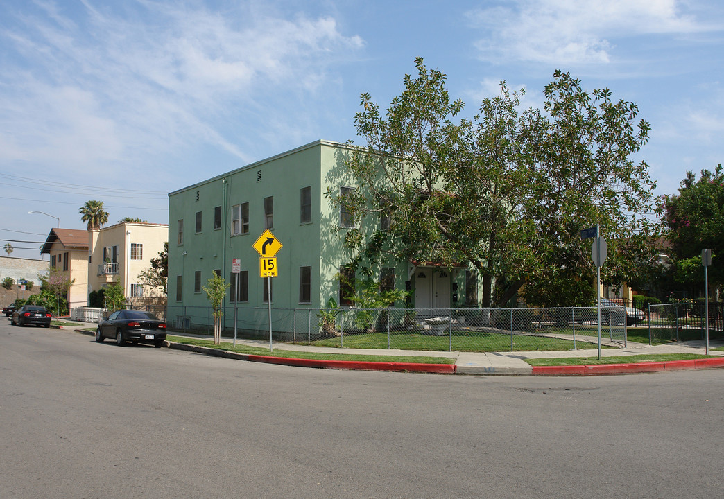 842 N Harvard Blvd in Los Angeles, CA - Foto de edificio