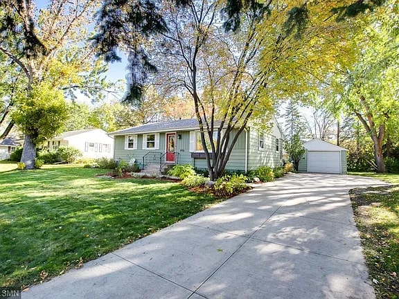 4916 Wisconsin Ave N in Minneapolis, MN - Building Photo - Building Photo