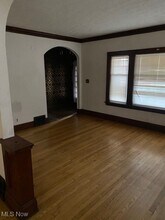972 Stevenson Rd in Cleveland, OH - Building Photo - Building Photo