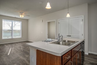 Trailside Lofts in Maumee, OH - Foto de edificio - Building Photo