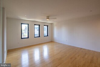 152 W Laurel St in Philadelphia, PA - Building Photo - Building Photo