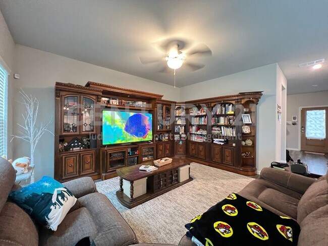 10532 Big Lagoon Dr in Fort Worth, TX - Building Photo - Building Photo