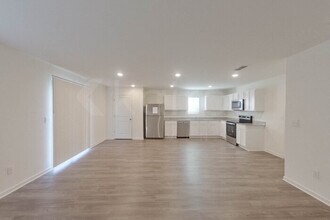 103 Flat Rock Ml Trl in Warner Robins, GA - Building Photo - Building Photo