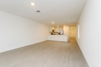 10813 Bird Of Paradise Ln in Houston, TX - Building Photo - Building Photo