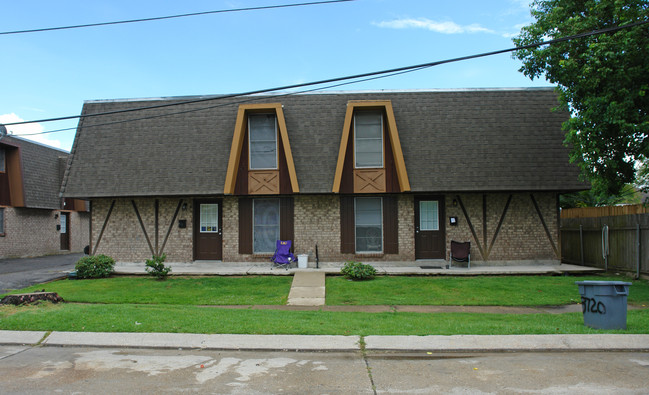 3720 Stefano St in Metairie, LA - Building Photo - Building Photo