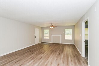 4606 Northwood Hills Dr in Memphis, TN - Building Photo - Building Photo