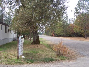 9372 Rices Texas Hill Rd in Oregon House, CA - Foto de edificio - Building Photo