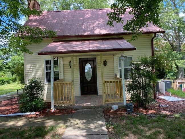 property at 137 Kimmon Rd