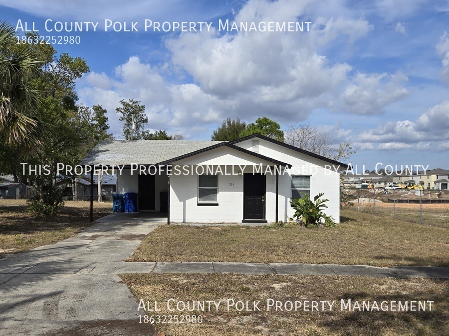 314 E Pine St in Davenport, FL - Building Photo