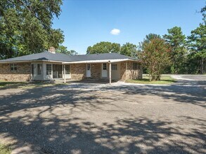 12879 State Hwy 64 in Ben Wheeler, TX - Building Photo - Building Photo