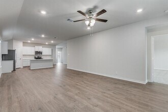 21042 Gravel Keep in San Antonio, TX - Foto de edificio - Building Photo