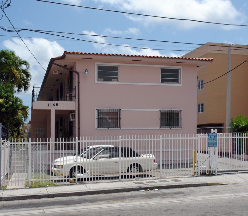 1168 SW 3rd St in Miami, FL - Building Photo