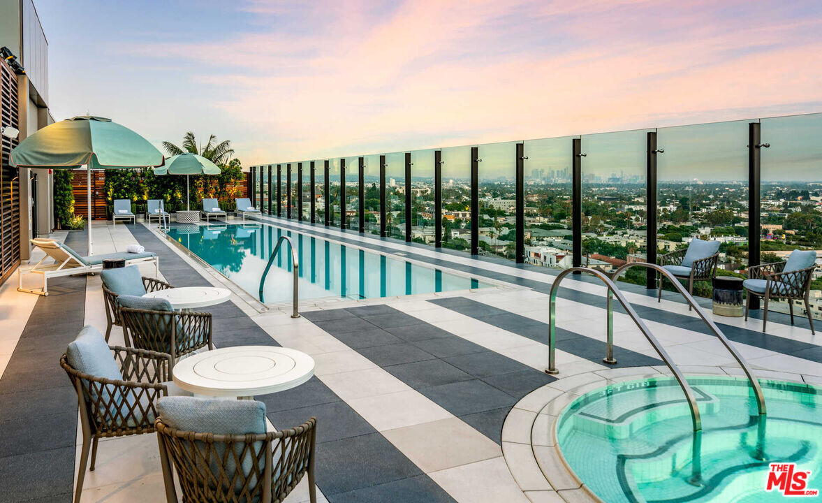 8420 Sunset Blvd-Unit -405 in West Hollywood, CA - Building Photo