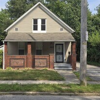 2437 E 84th St in Cleveland, OH - Building Photo