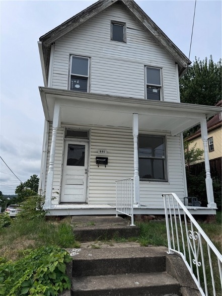 441 5th St, Unit 1910 in Donora, PA - Building Photo